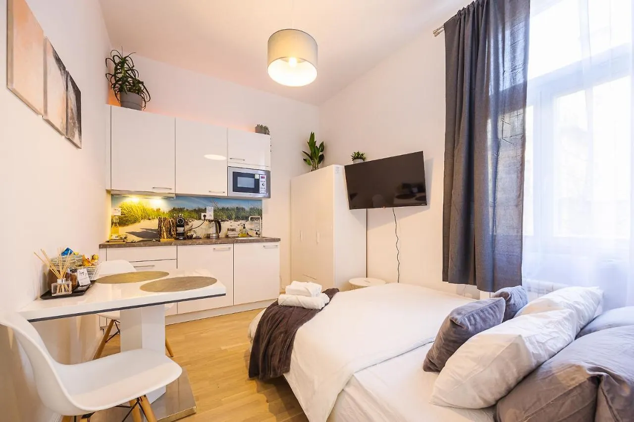 Cozy Apartment In City Center Prag